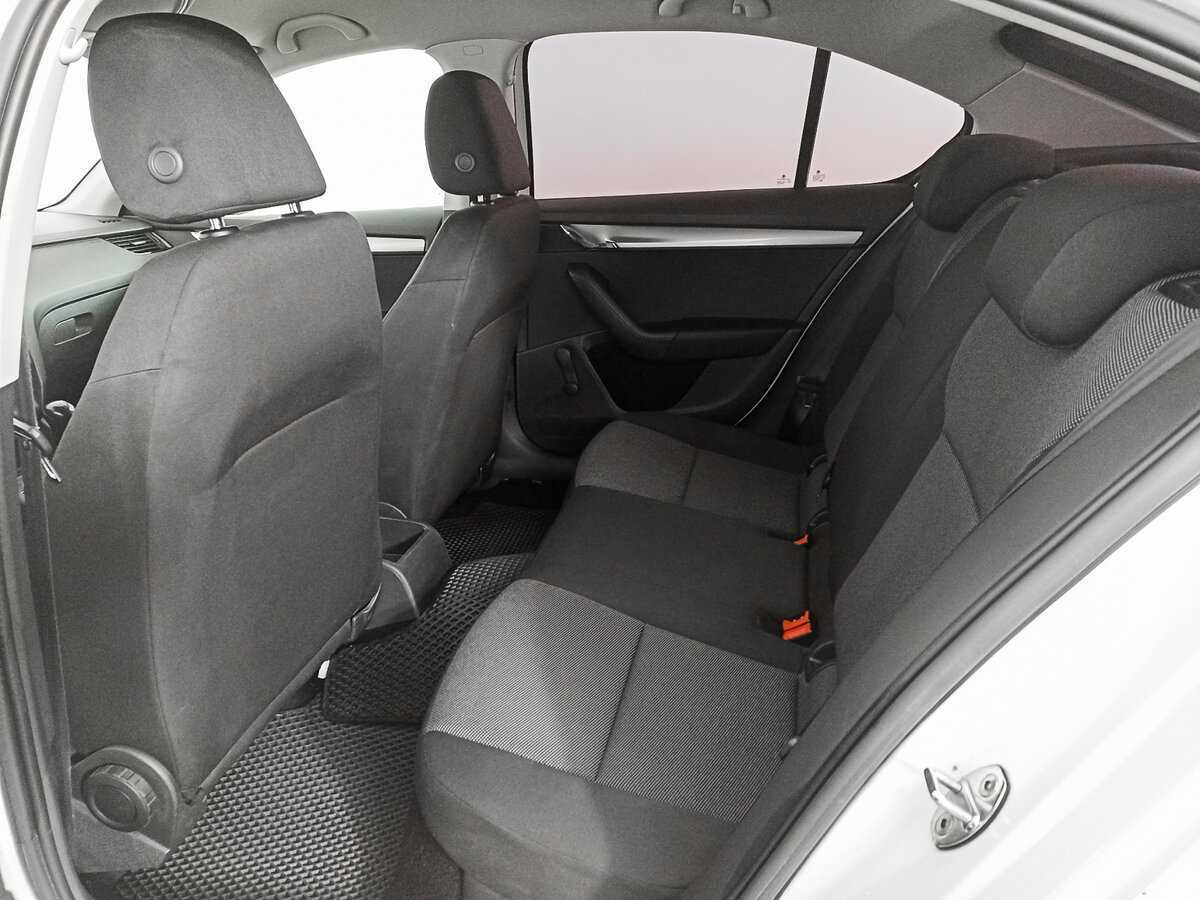 Купить Skoda Octavia с пробегом. Фото: #11