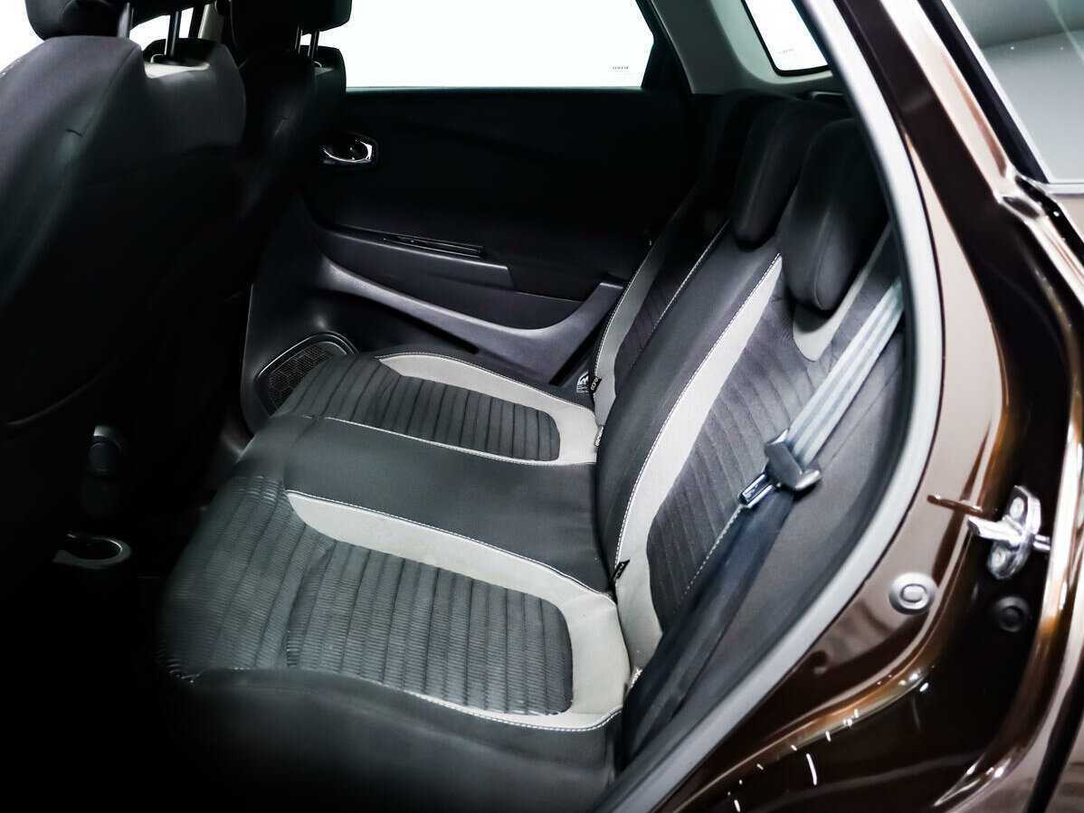 Купить Renault Kaptur с пробегом. Фото: #11