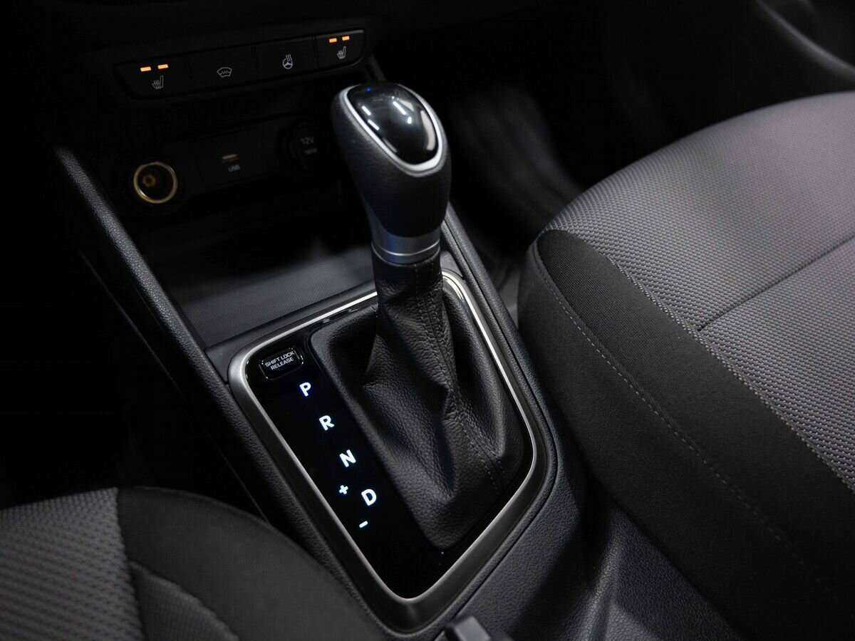 Купить Hyundai Solaris с пробегом. Фото: #24