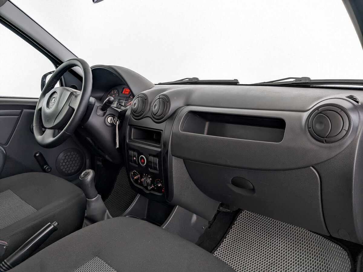 Купить Lada (ВАЗ) Largus с пробегом. Фото: #8