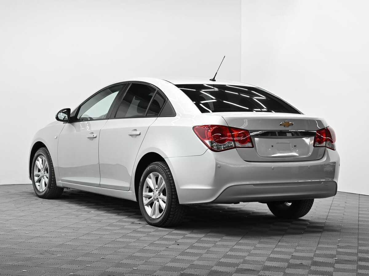 Купить Chevrolet Cruze с пробегом. Фото: #2