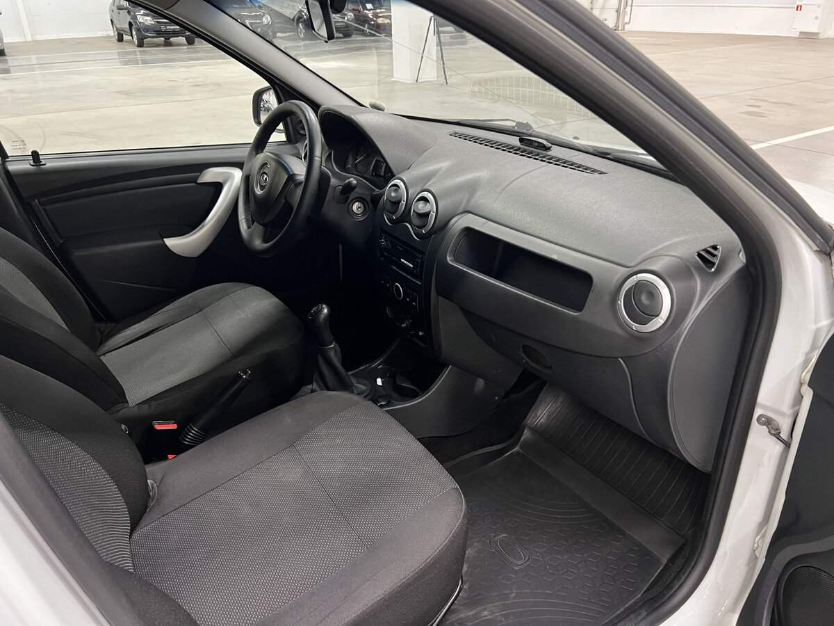 Купить Lada (ВАЗ) Largus с пробегом. Фото: #10