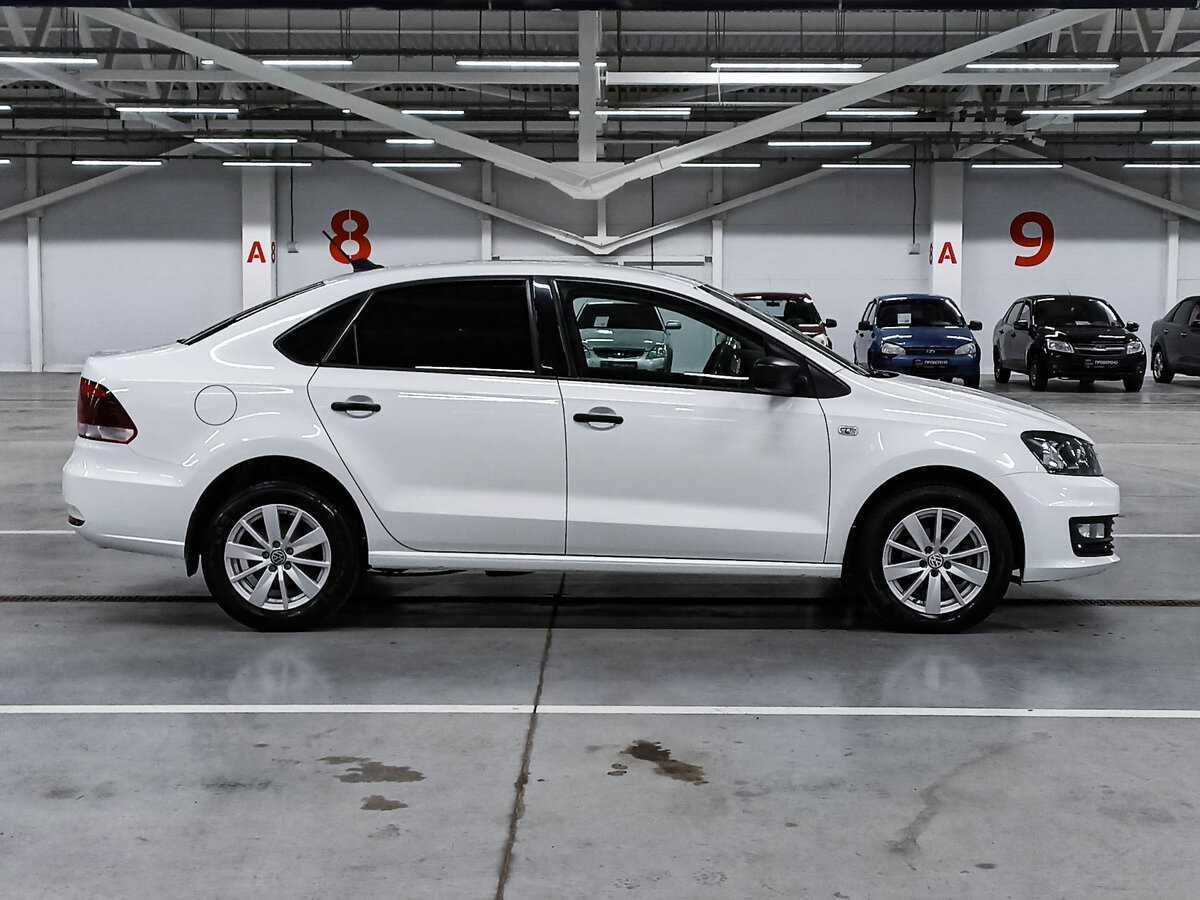 Купить Volkswagen Polo с пробегом. Фото: #3