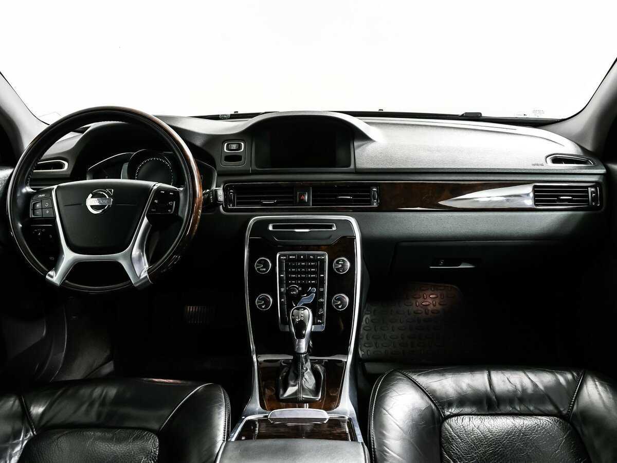 Купить Volvo XC70 с пробегом. Фото: #10