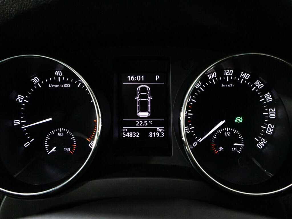 Купить Skoda Yeti с пробегом. Фото: #11