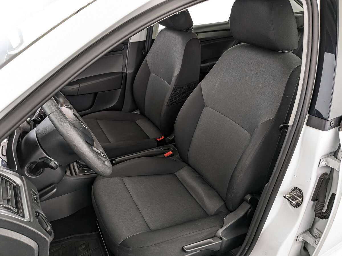 Купить Skoda Rapid с пробегом. Фото: #15