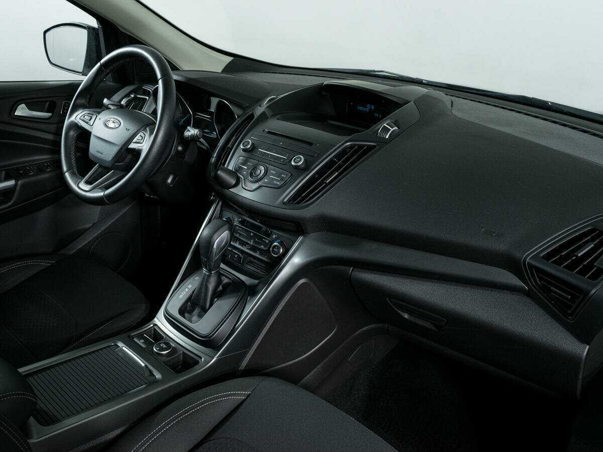 Купить Ford Kuga с пробегом. Фото: #6