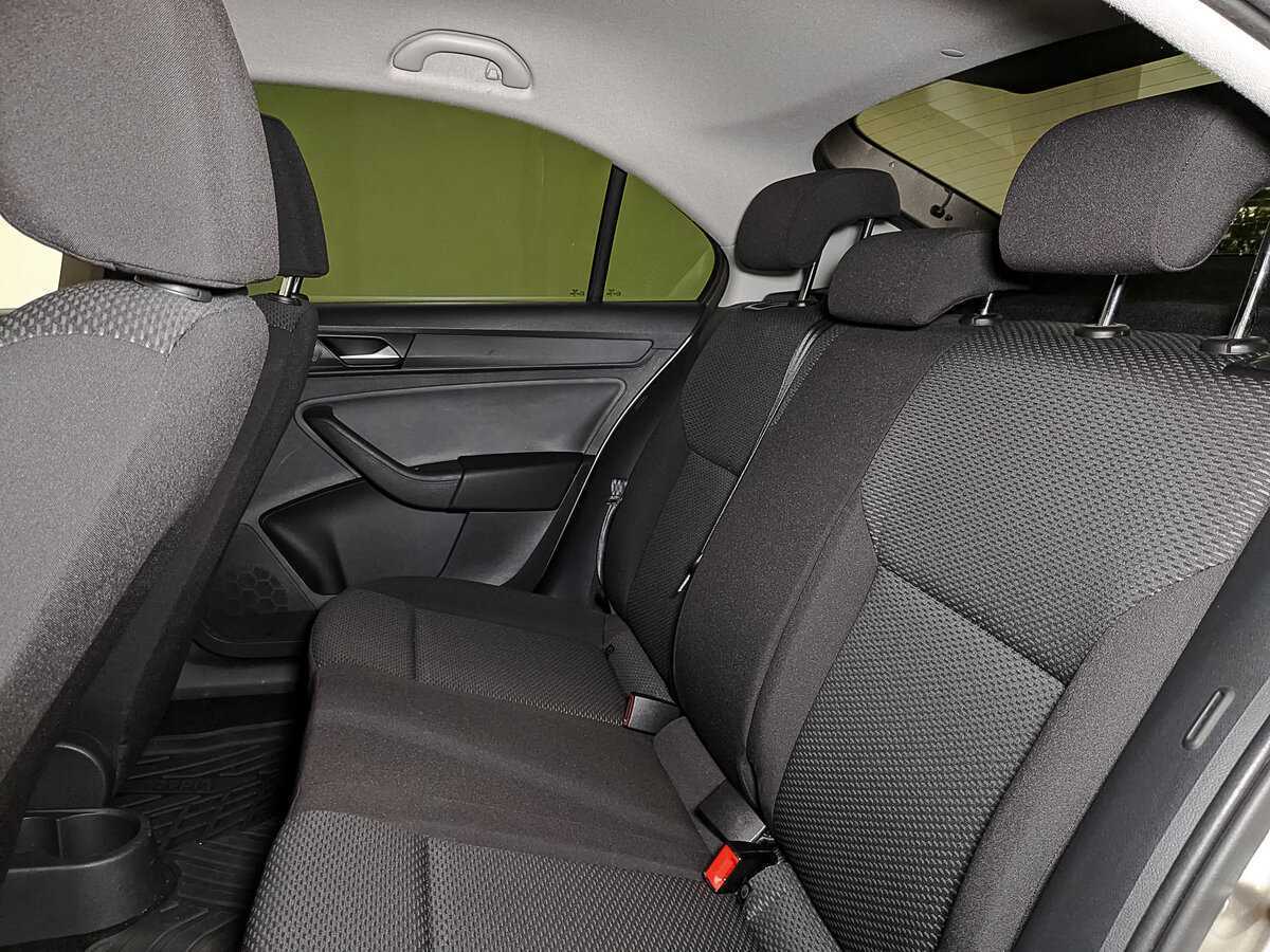 Купить Volkswagen Polo с пробегом. Фото: #17