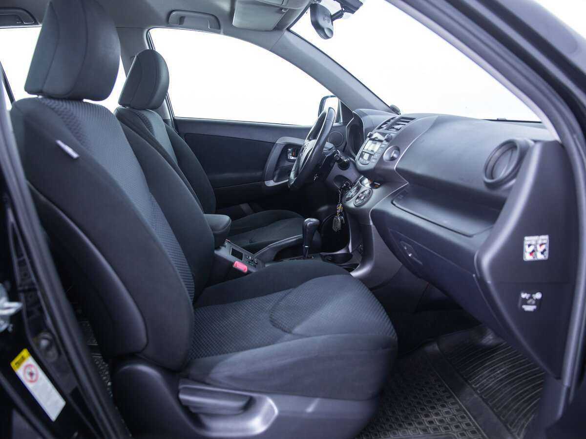 Купить Toyota RAV4 с пробегом. Фото: #16