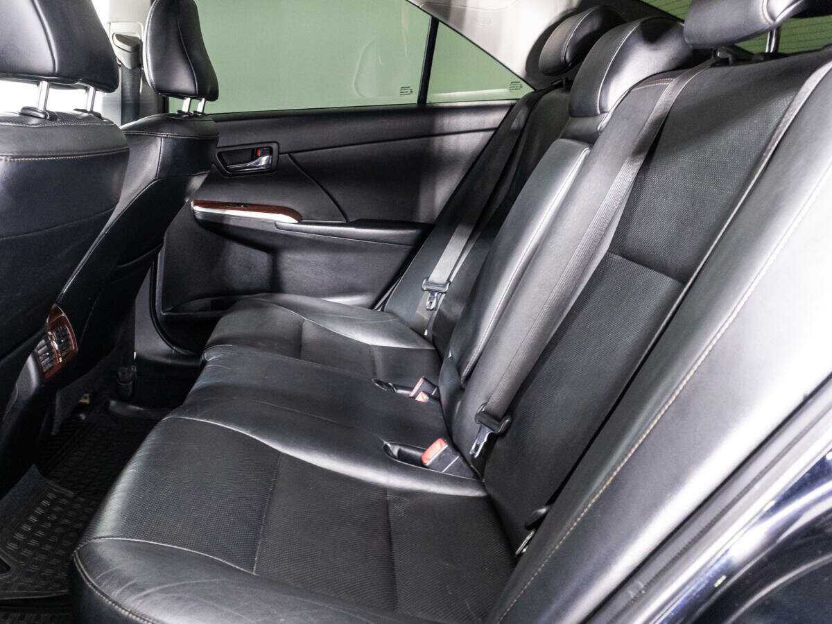 Купить Toyota Camry с пробегом. Фото: #9