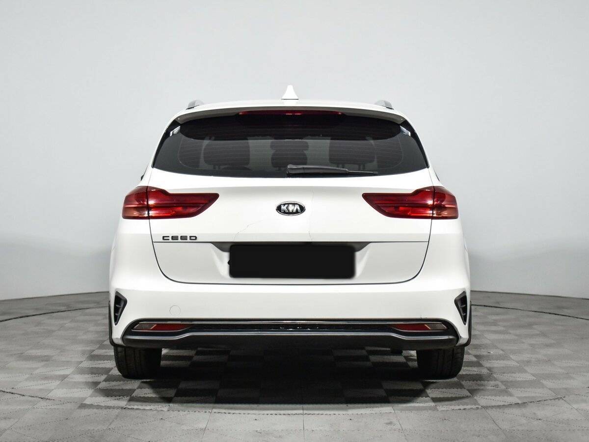 Купить Kia Ceed с пробегом. Фото: #4