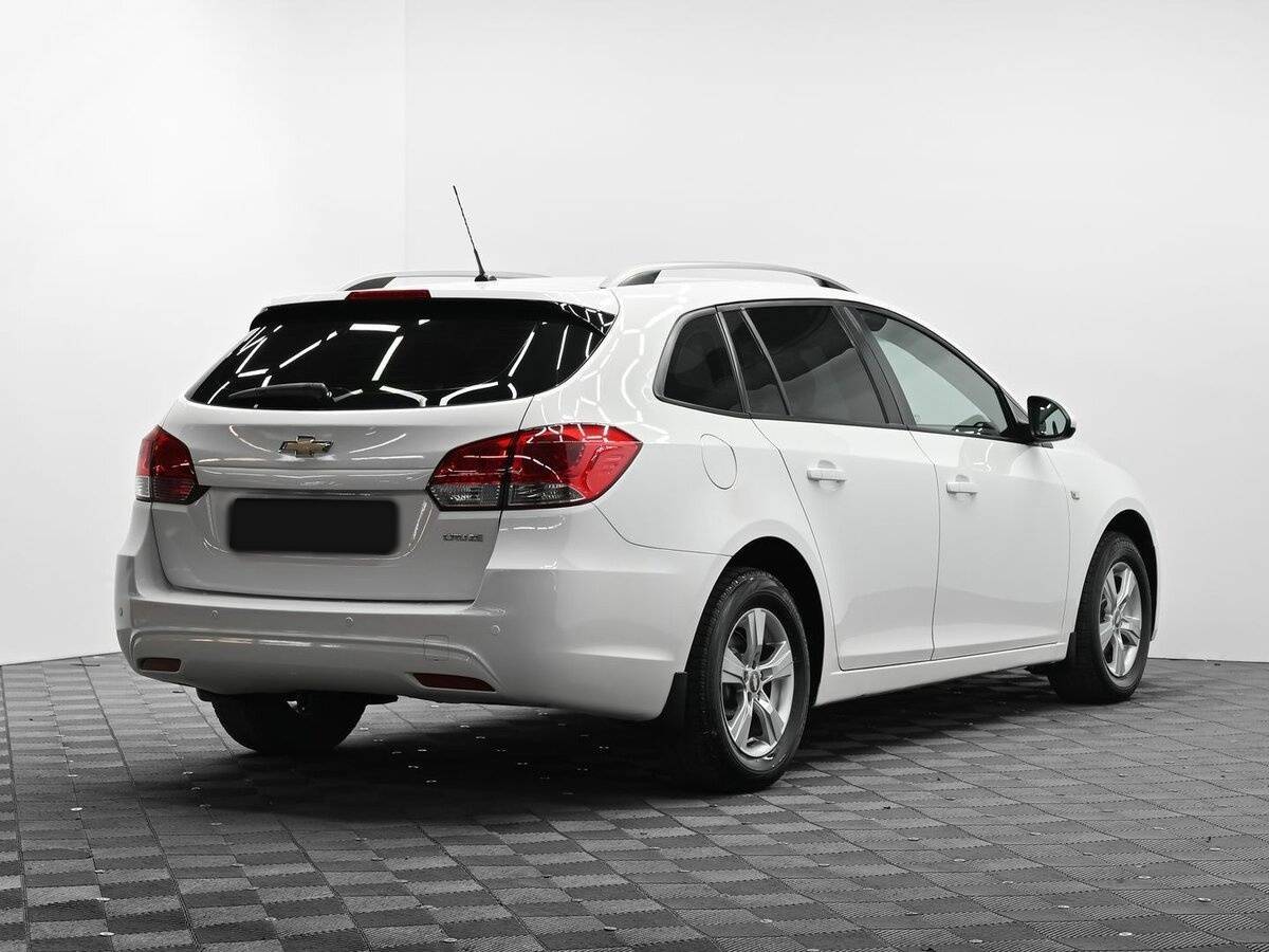 Купить Chevrolet Cruze с пробегом. Фото: #3