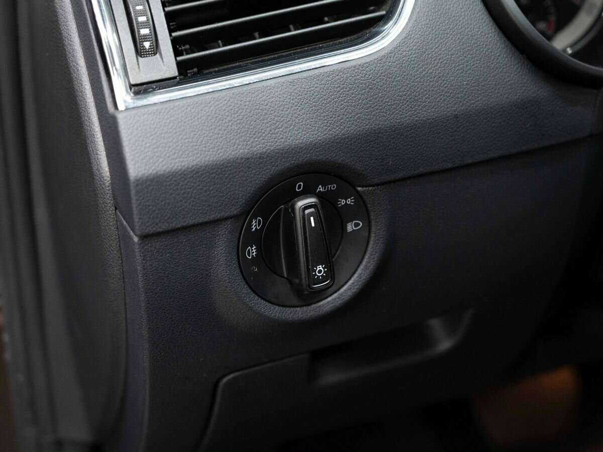 Купить Skoda Octavia с пробегом. Фото: #16