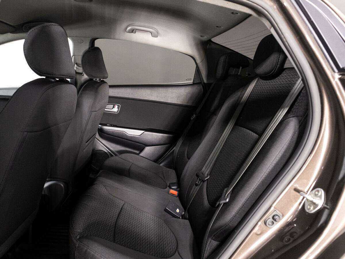 Купить Kia Rio с пробегом. Фото: #9