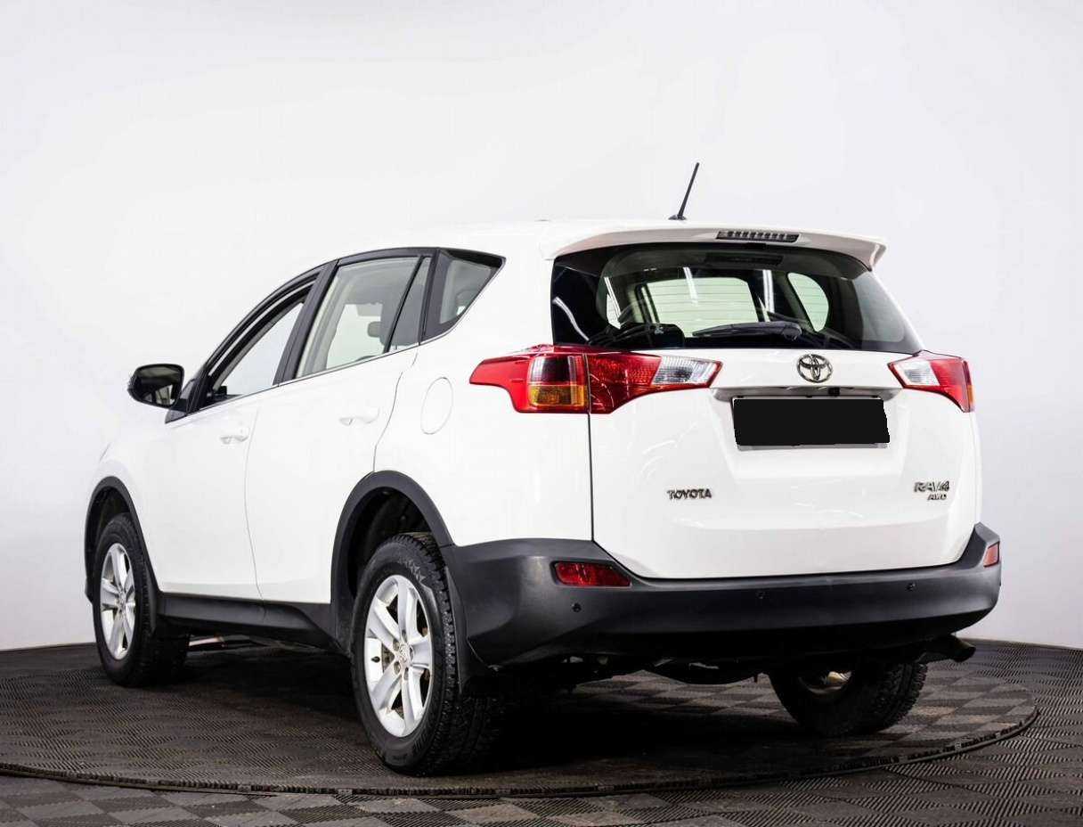 Купить Toyota RAV4 с пробегом. Фото: #3