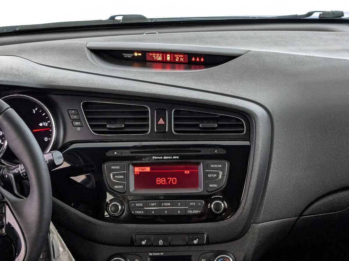 Купить Kia Ceed с пробегом. Фото: #12