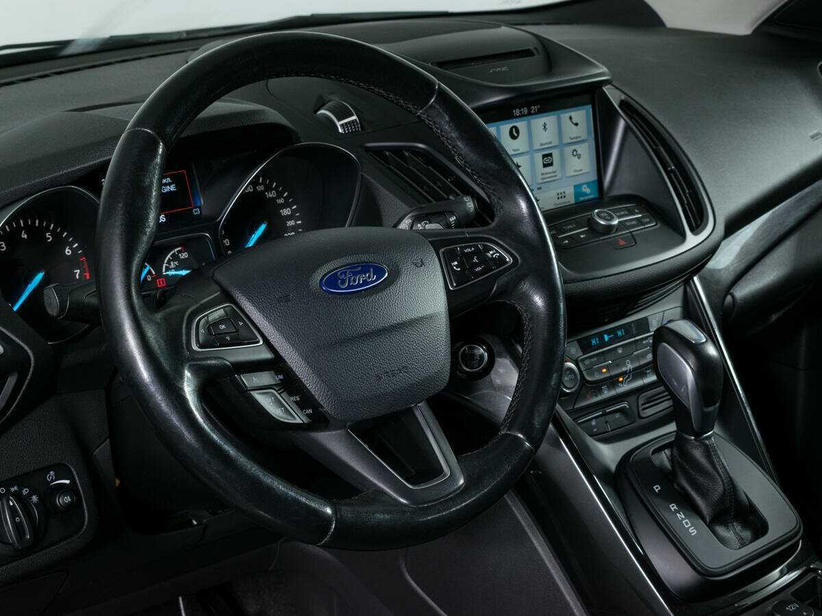 Купить Ford Kuga с пробегом. Фото: #15