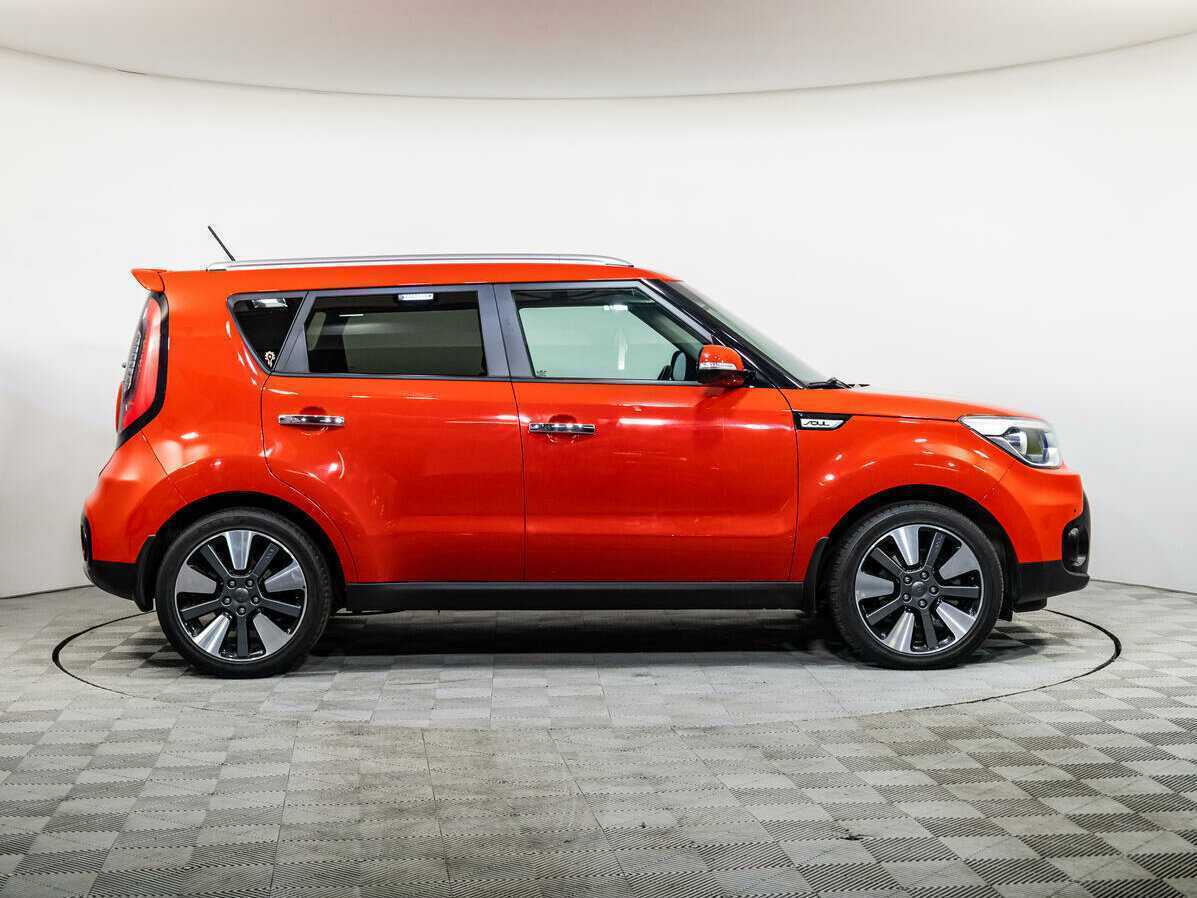 Купить Kia Soul с пробегом. Фото: #2