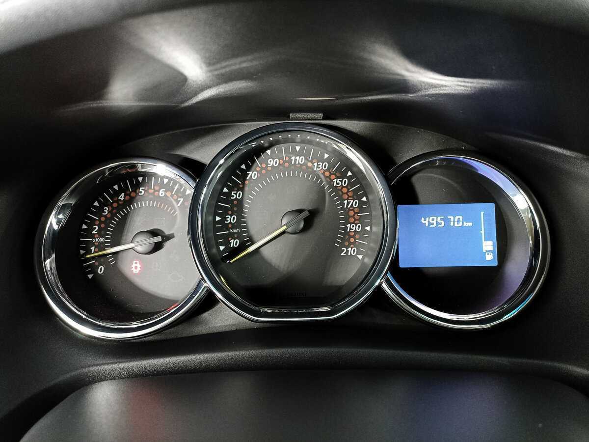 Купить Renault Sandero с пробегом. Фото: #10