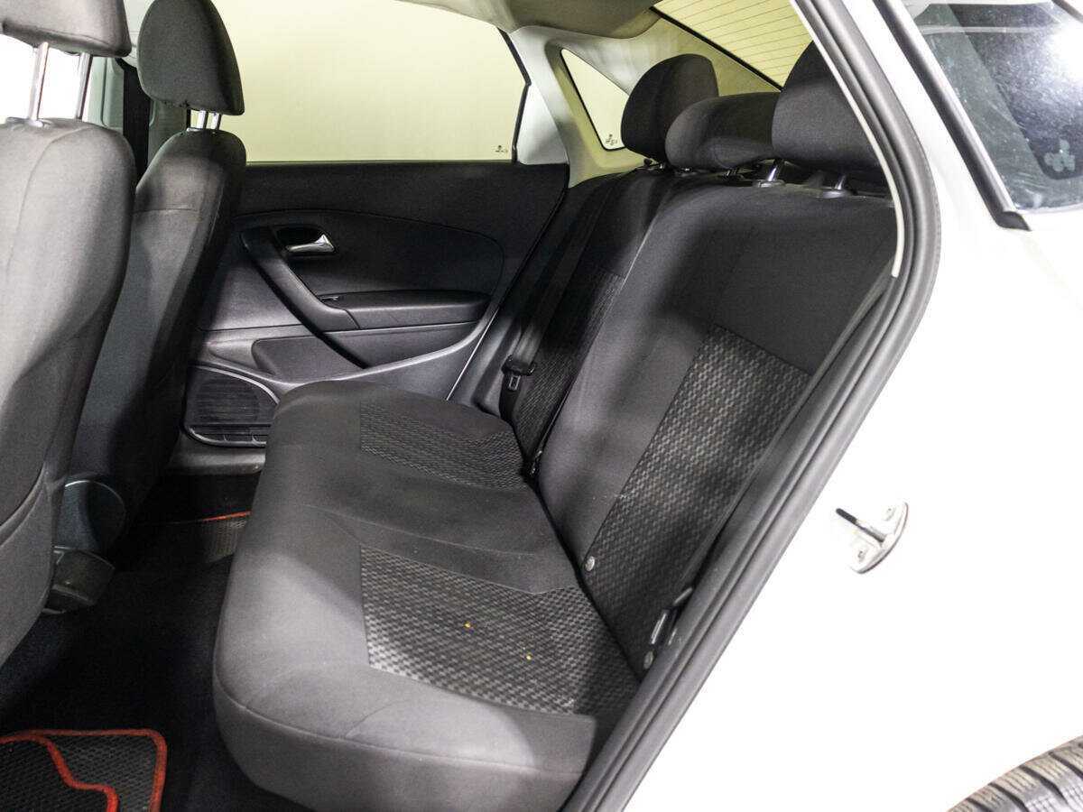 Купить Volkswagen Polo с пробегом. Фото: #6
