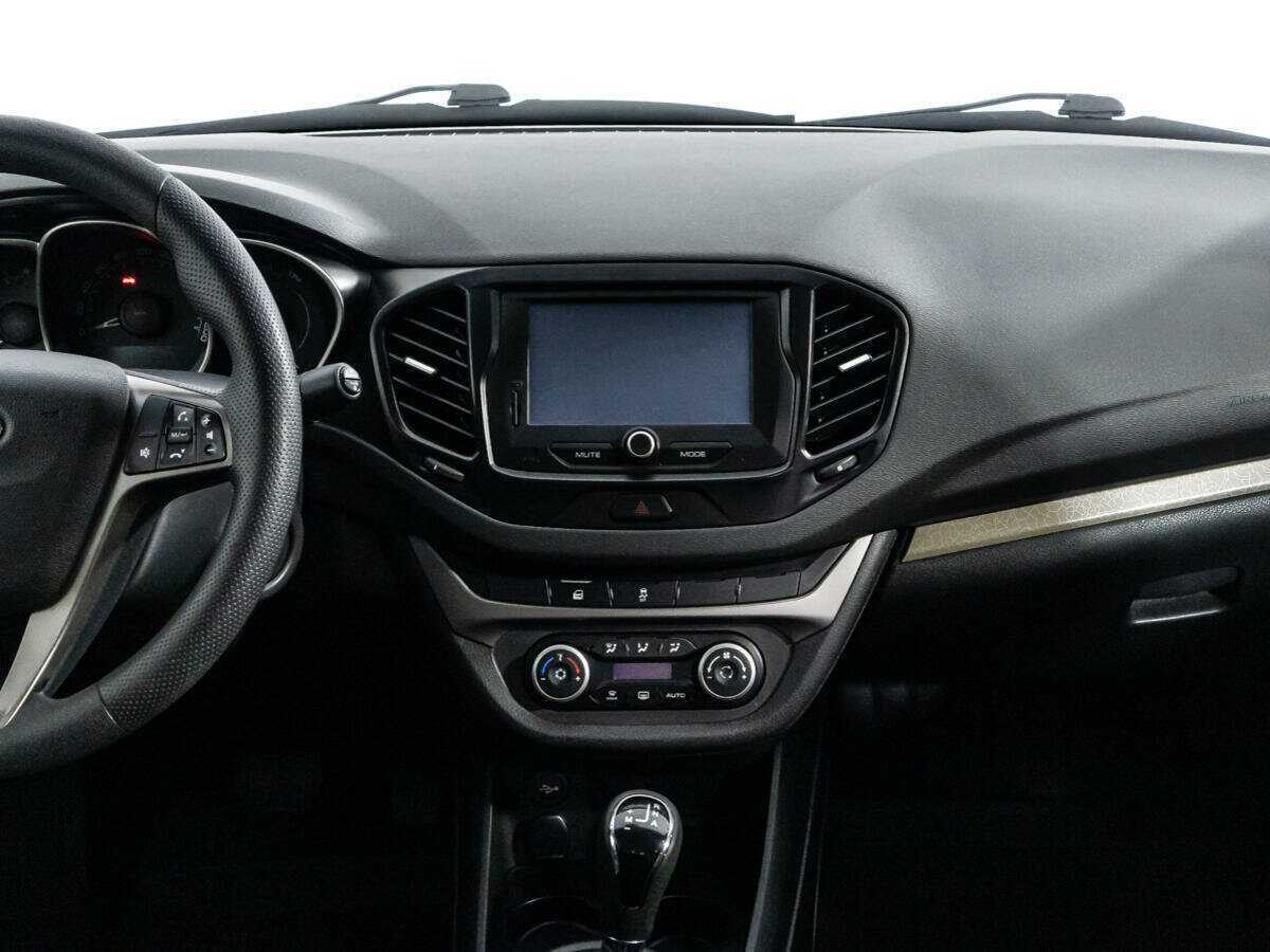 Купить Lada (ВАЗ) Vesta с пробегом. Фото: #13