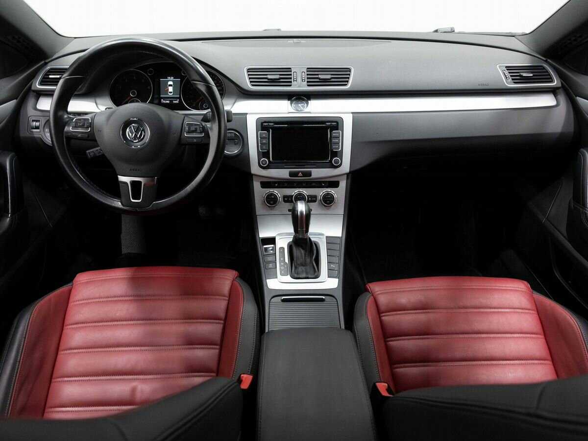 Купить Volkswagen Passat CC с пробегом. Фото: #13