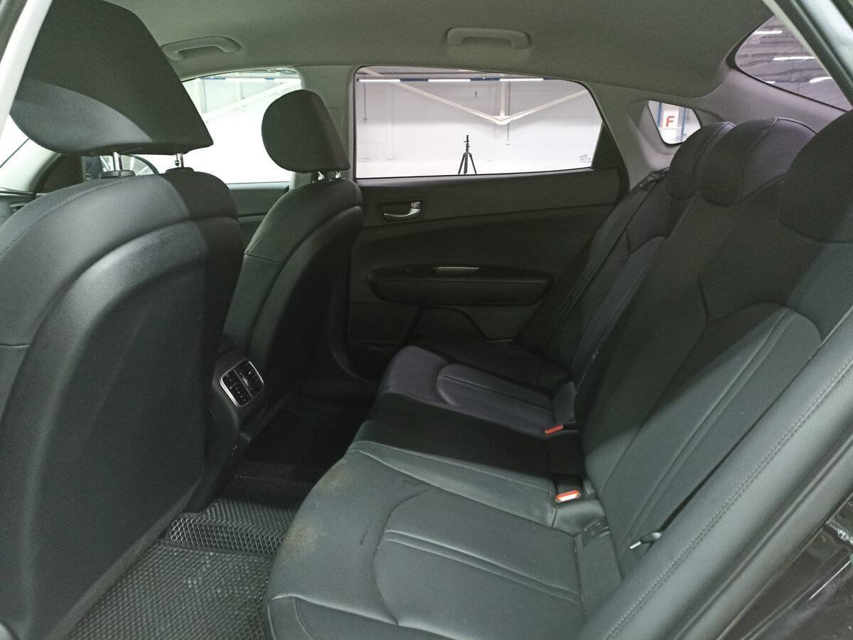 Купить Kia K5 с пробегом. Фото: #11