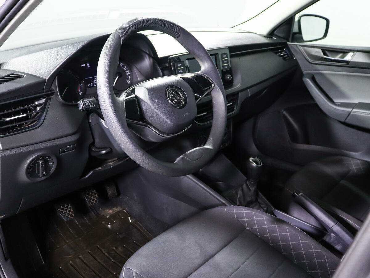 Купить Skoda Rapid с пробегом. Фото: #11