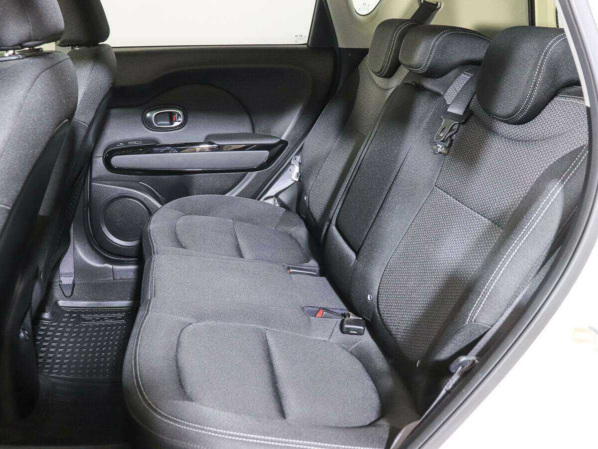 Купить Kia Soul с пробегом. Фото: #9