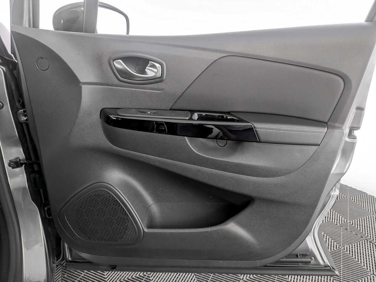 Купить Renault Kaptur с пробегом. Фото: #19