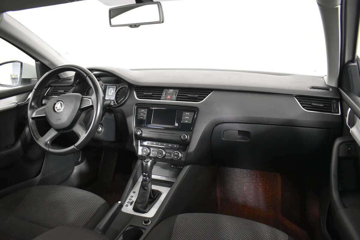 Купить Skoda Octavia с пробегом. Фото: #14