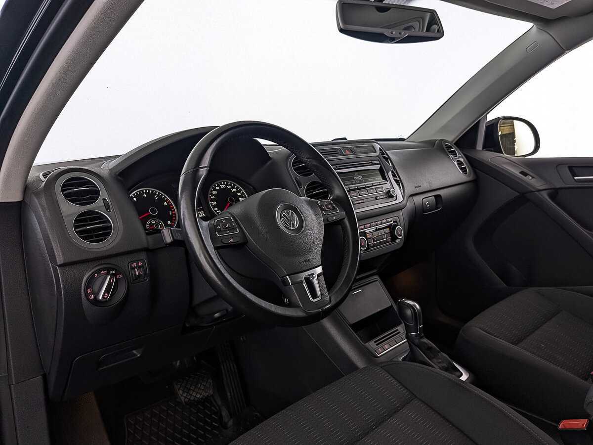 Купить Volkswagen Tiguan с пробегом. Фото: #14