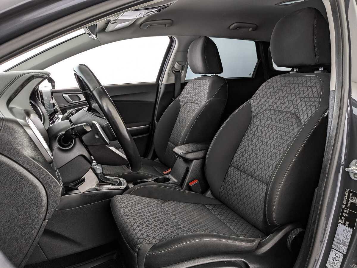Купить Kia Ceed с пробегом. Фото: #19