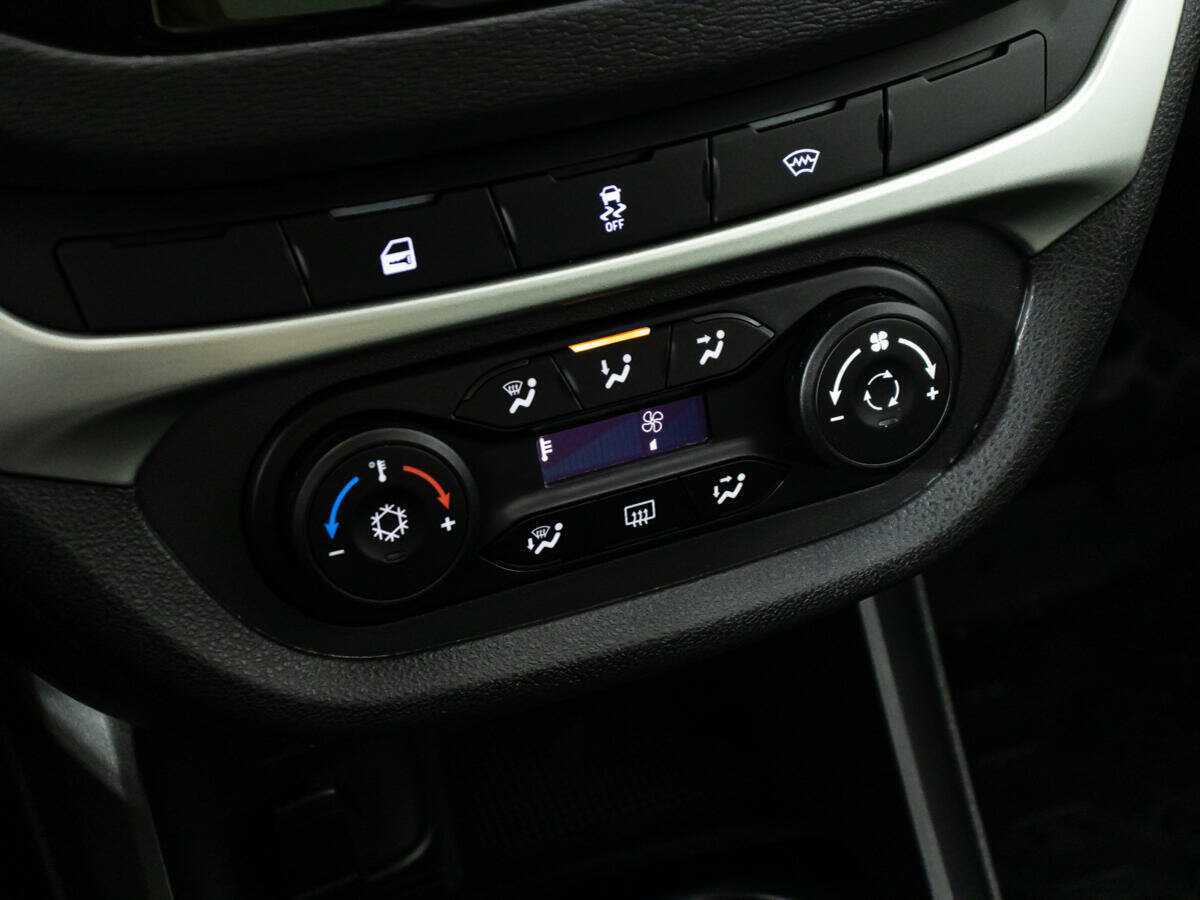 Купить Lada (ВАЗ) Vesta с пробегом. Фото: #17