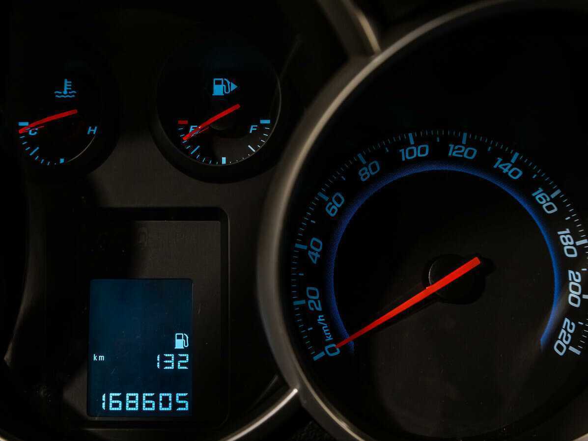 Купить Chevrolet Cruze с пробегом. Фото: #12