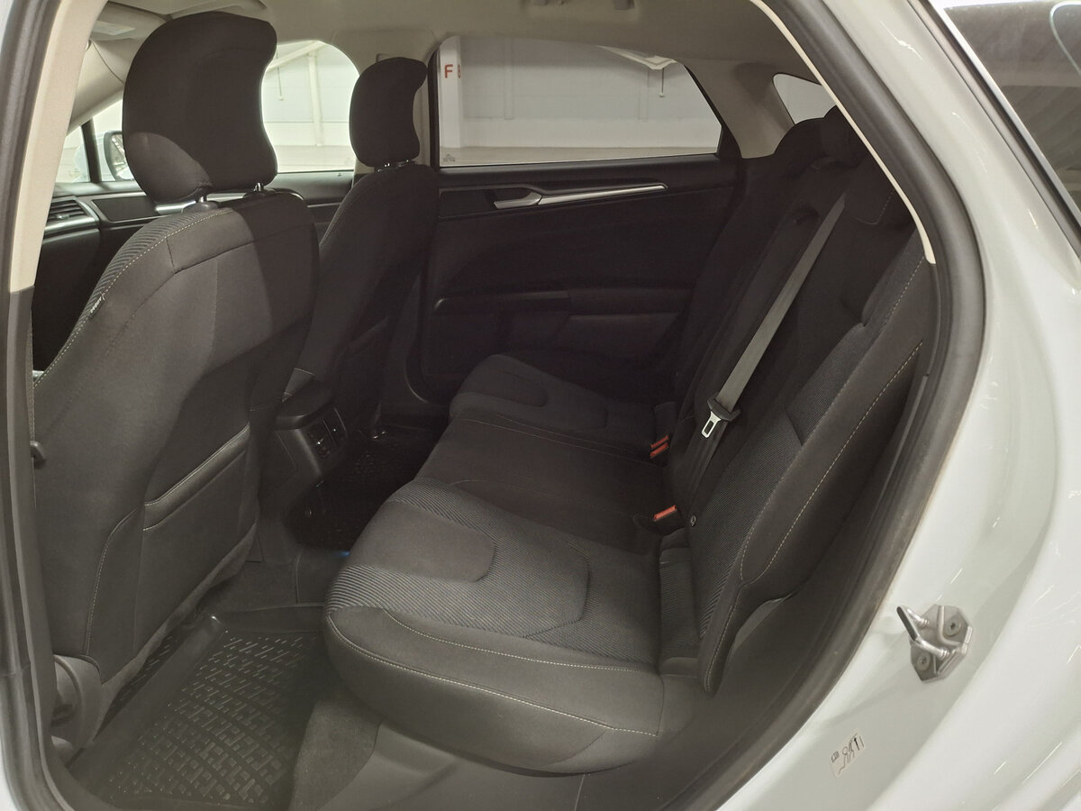 Купить Ford Mondeo с пробегом. Фото: #11