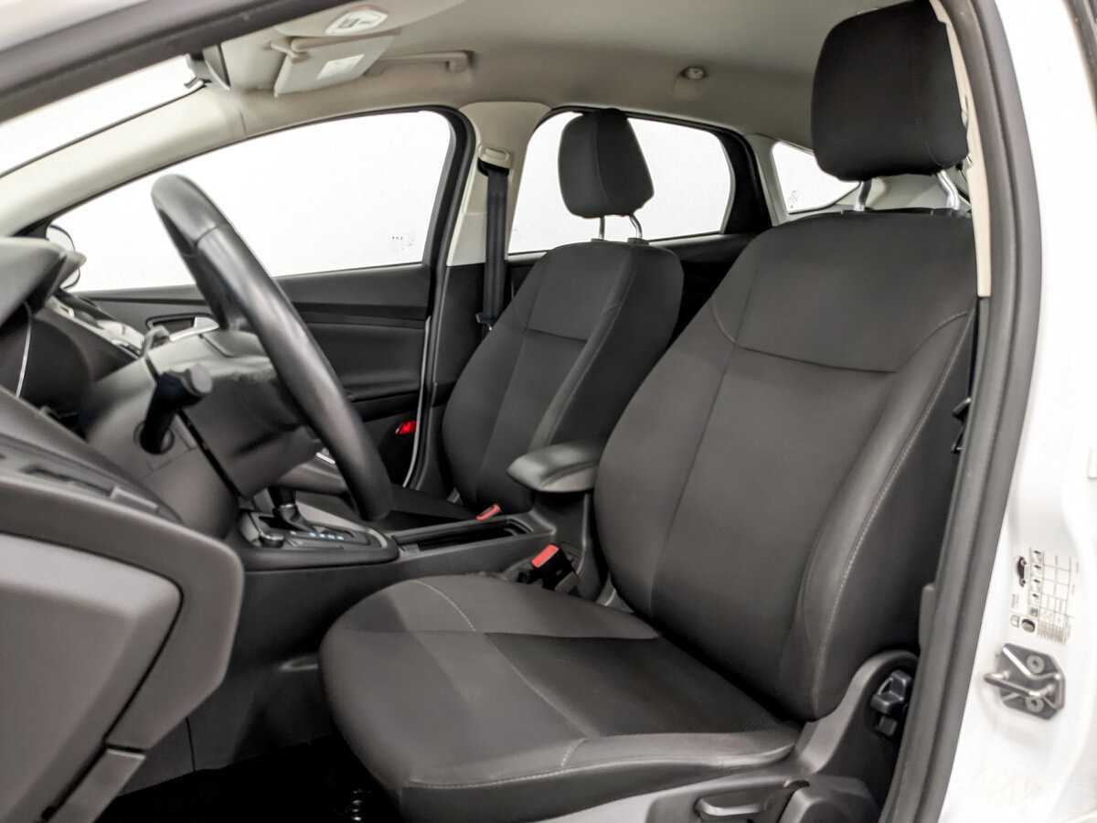 Купить Ford Focus с пробегом. Фото: #19