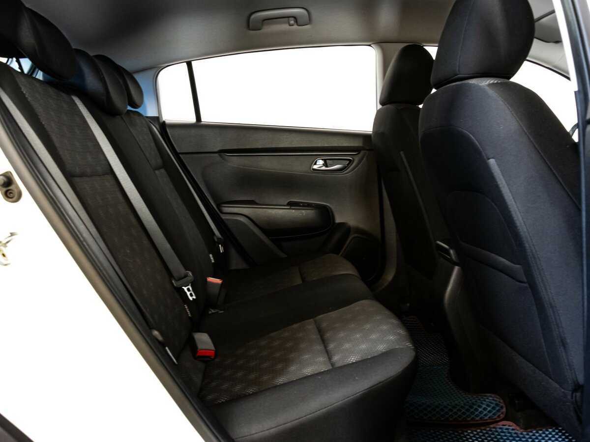 Купить Kia Rio с пробегом. Фото: #14