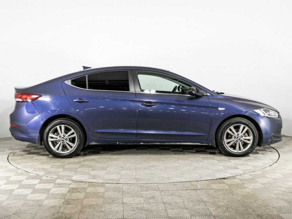 Купить Hyundai Elantra с пробегом. Фото: #3