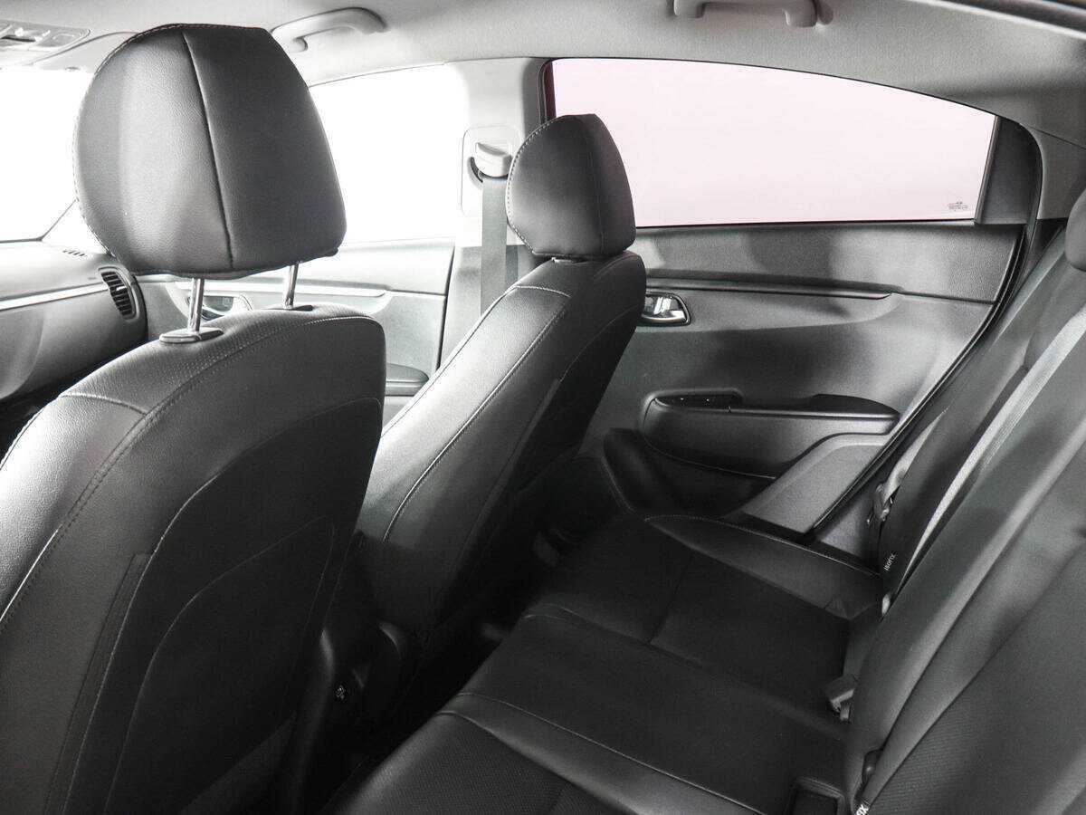 Купить Kia Rio с пробегом. Фото: #11