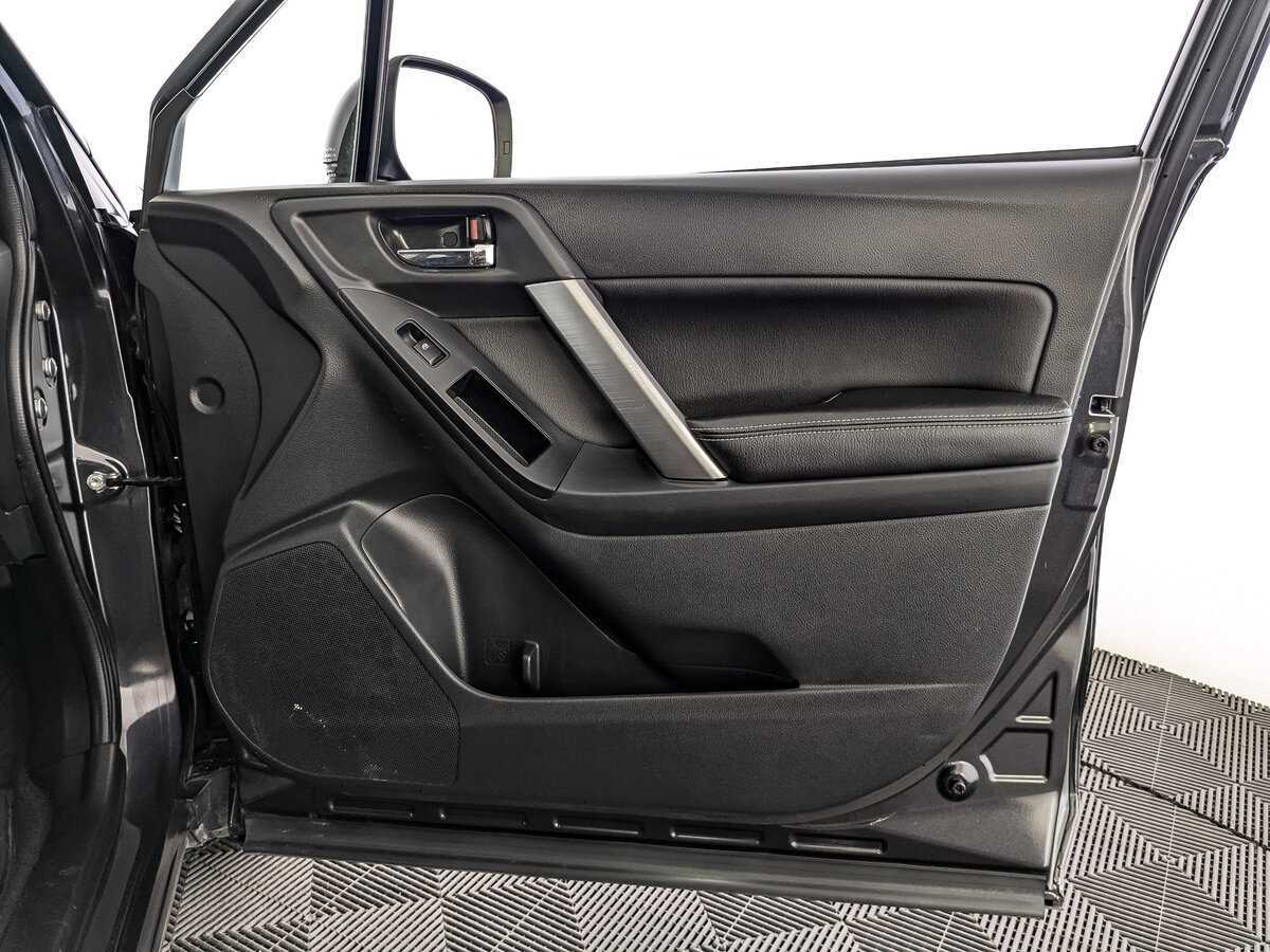 Купить Subaru Forester с пробегом. Фото: #19