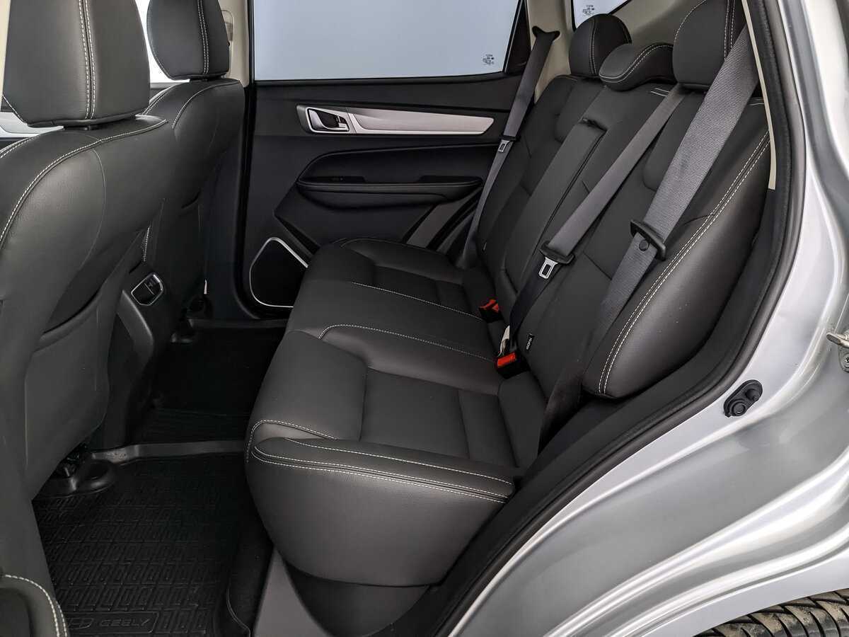 Купить Geely Emgrand X7 с пробегом. Фото: #17