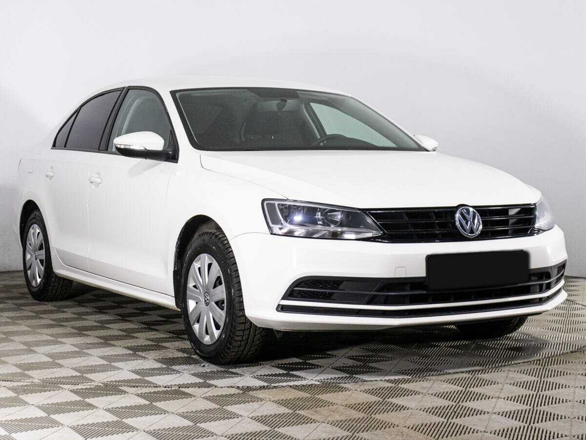 Купить Volkswagen Jetta с пробегом. Фото: #2
