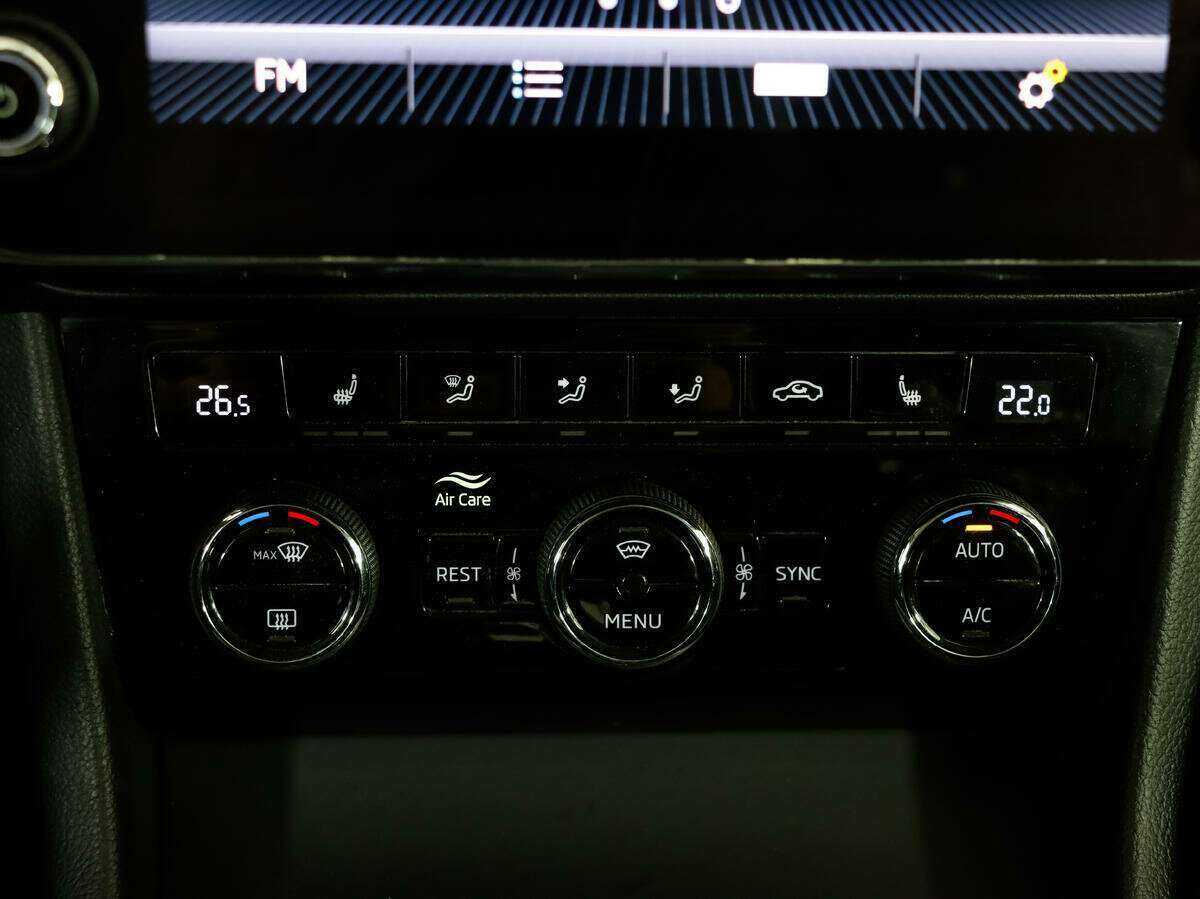 Купить Skoda Superb с пробегом. Фото: #9