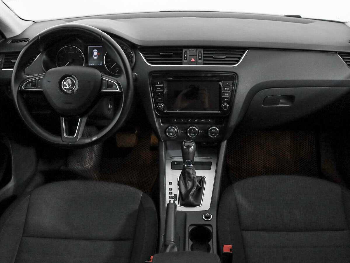 Купить Skoda Octavia с пробегом. Фото: #11