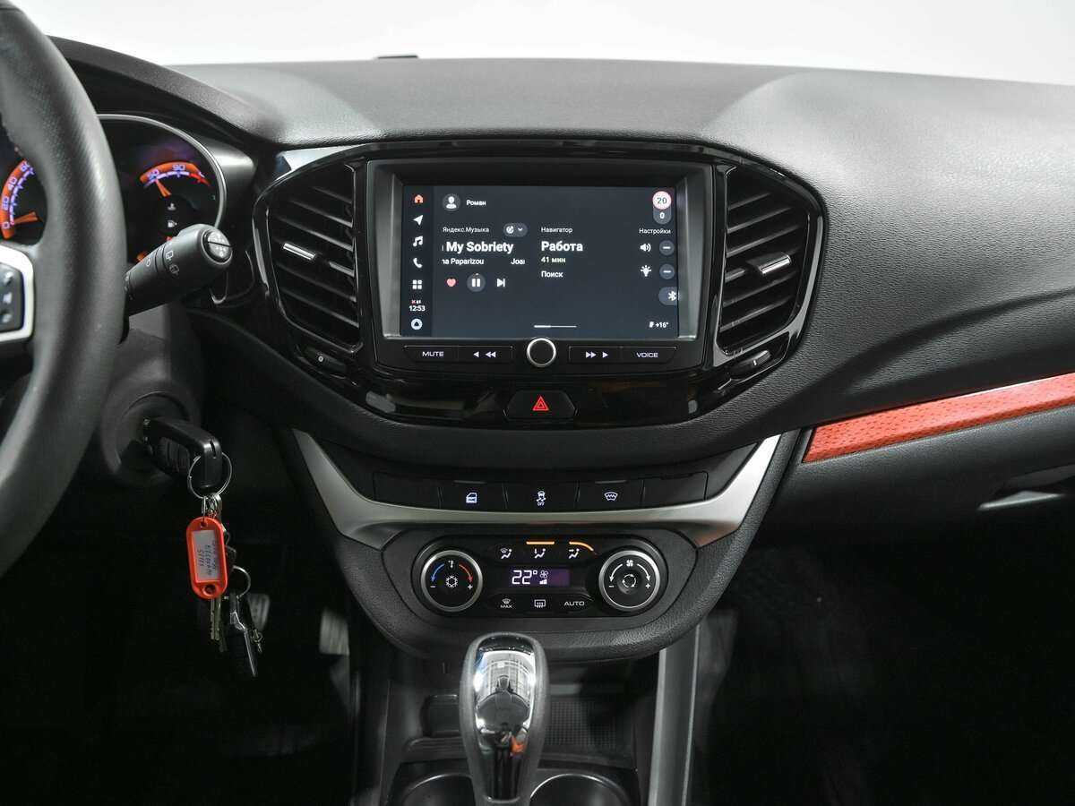 Купить Lada (ВАЗ) Vesta с пробегом. Фото: #9