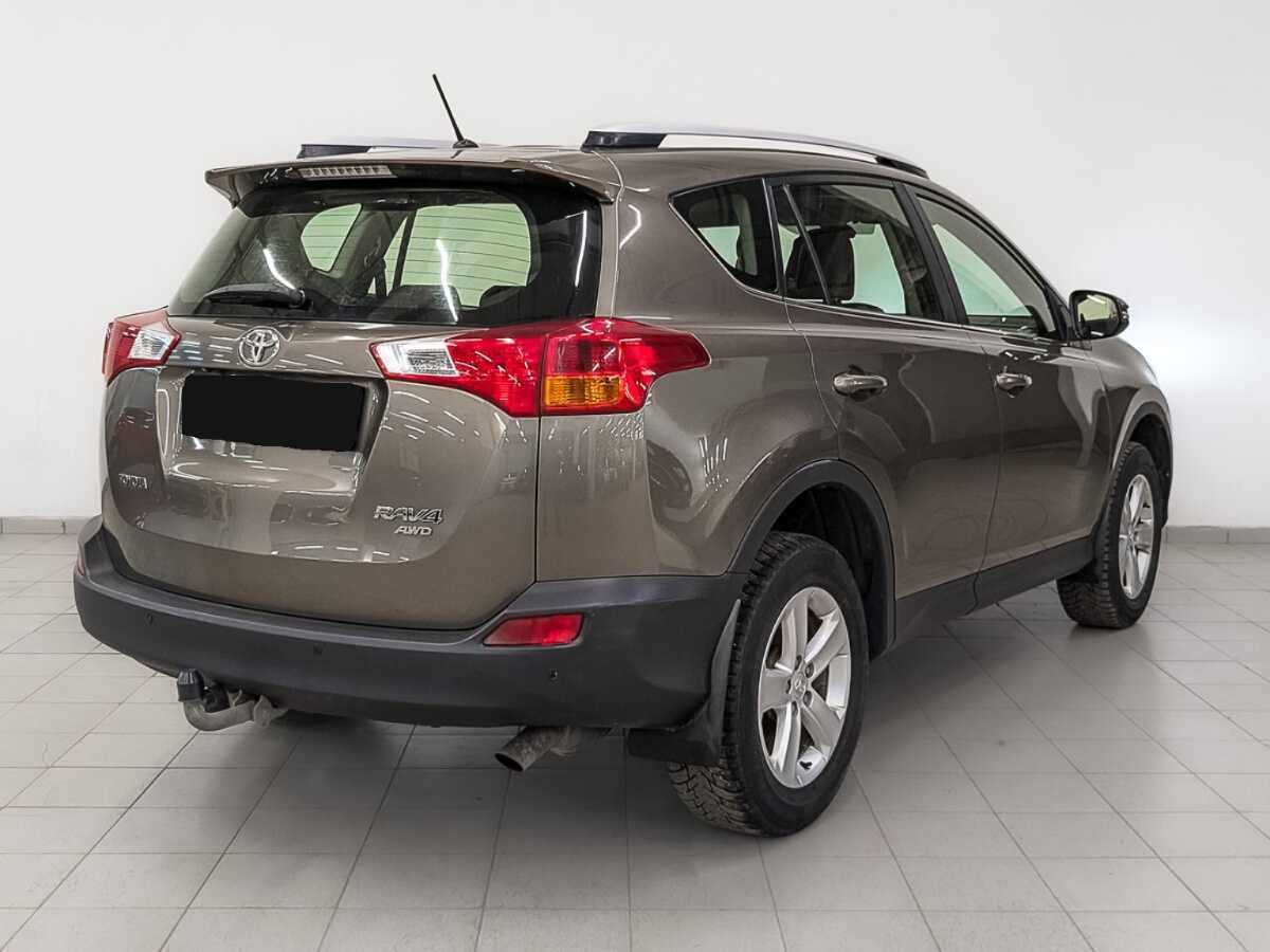 Купить Toyota RAV4 с пробегом. Фото: #4