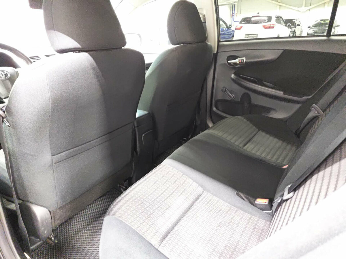 Купить Toyota Corolla с пробегом. Фото: #11