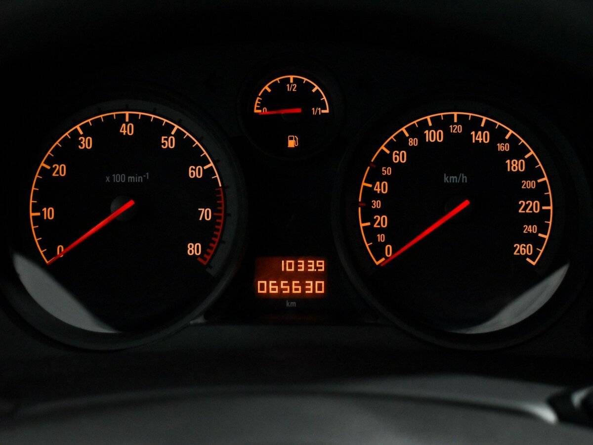 Купить Opel Astra с пробегом. Фото: #14