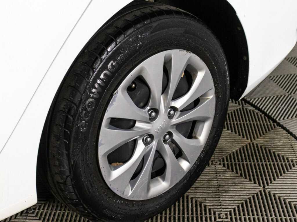 Купить Kia Rio с пробегом. Фото: #27